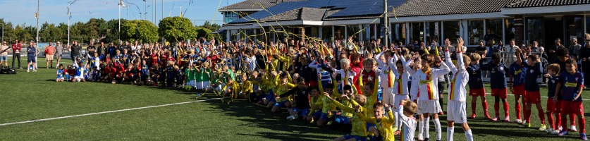 team jeugdvoetbal in 123inkt tenue