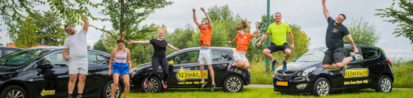 123inkt medewerkers sporten in de buitenlucht